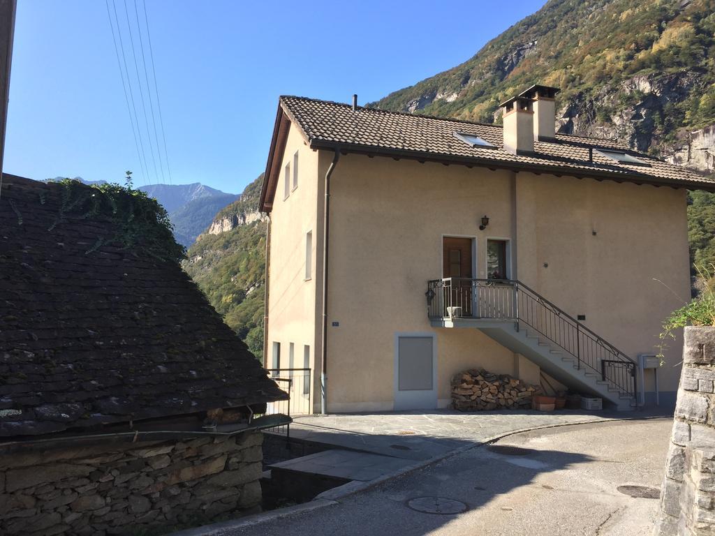 Casa in Selva Apartment Cavergno Bagian luar foto